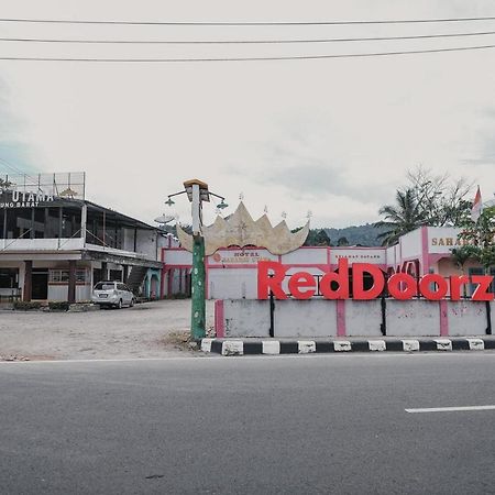 Reddoorz Syariah Near Kebun Raya Liwa Hotel Negarabatin Kültér fotó