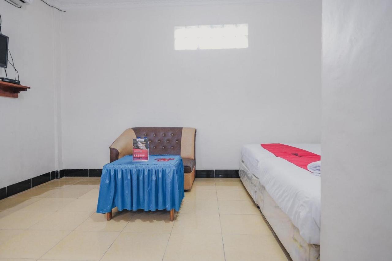 Reddoorz Syariah Near Kebun Raya Liwa Hotel Negarabatin Kültér fotó